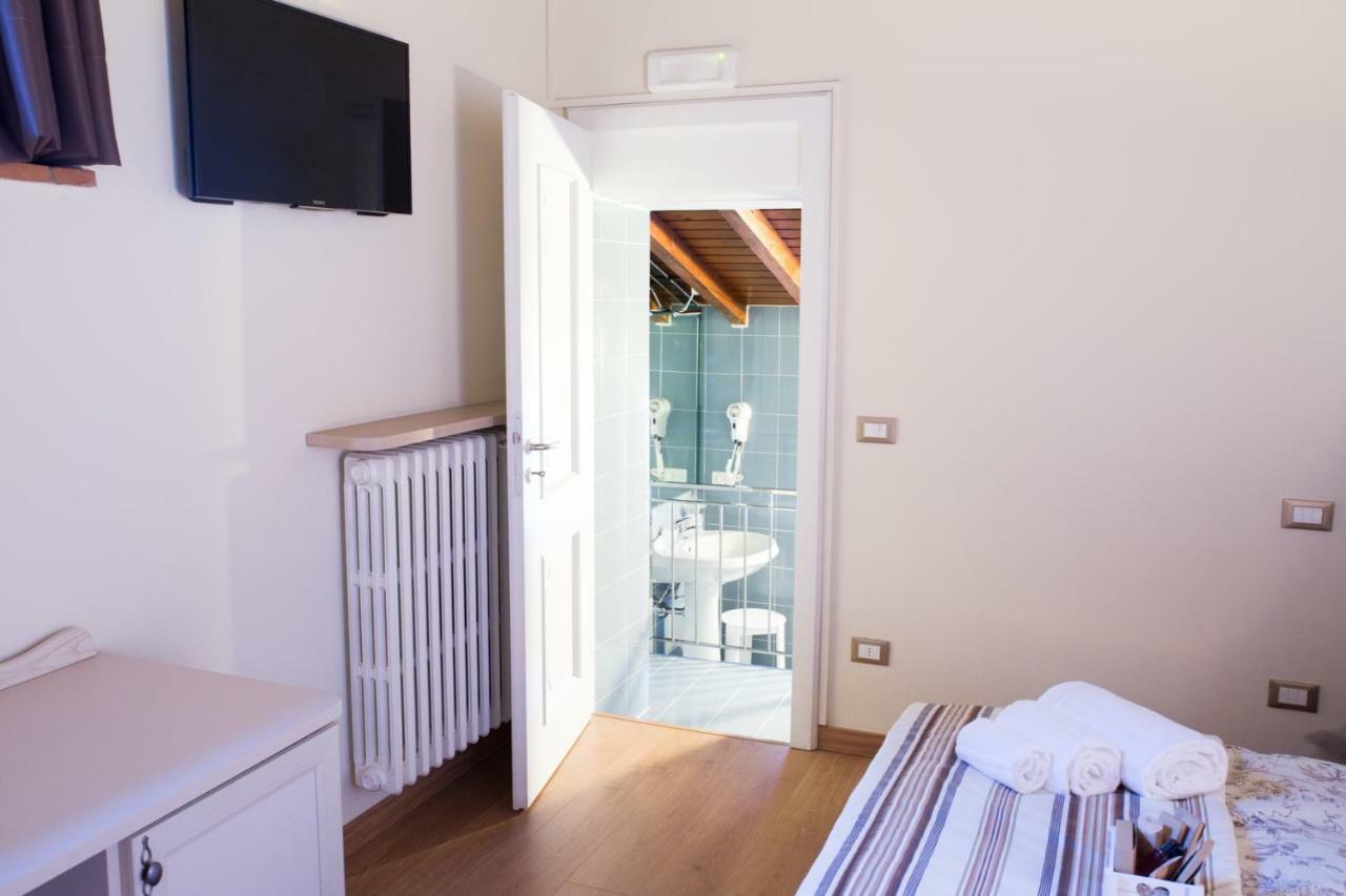 B&B Corte delle Rose Castiglione Delle Stiviere Extérieur photo